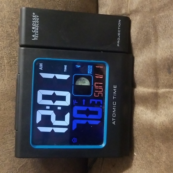 LA CROSSE TECHNOLOGIES Other La Crosse Alarm Clock Poshmark